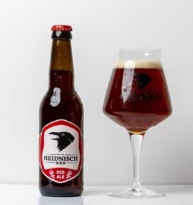 Heidnischbier Red Ale mit Glas